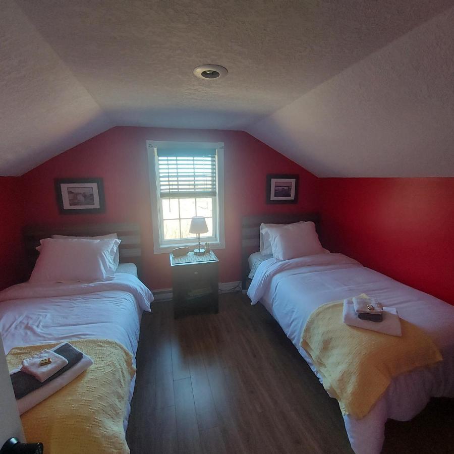 Starboard Side Guest House Channel-Port aux Basques Exteriér fotografie